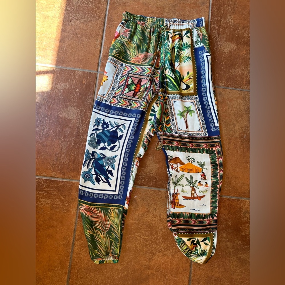 Farm Rio silk drawstring pants 🦜